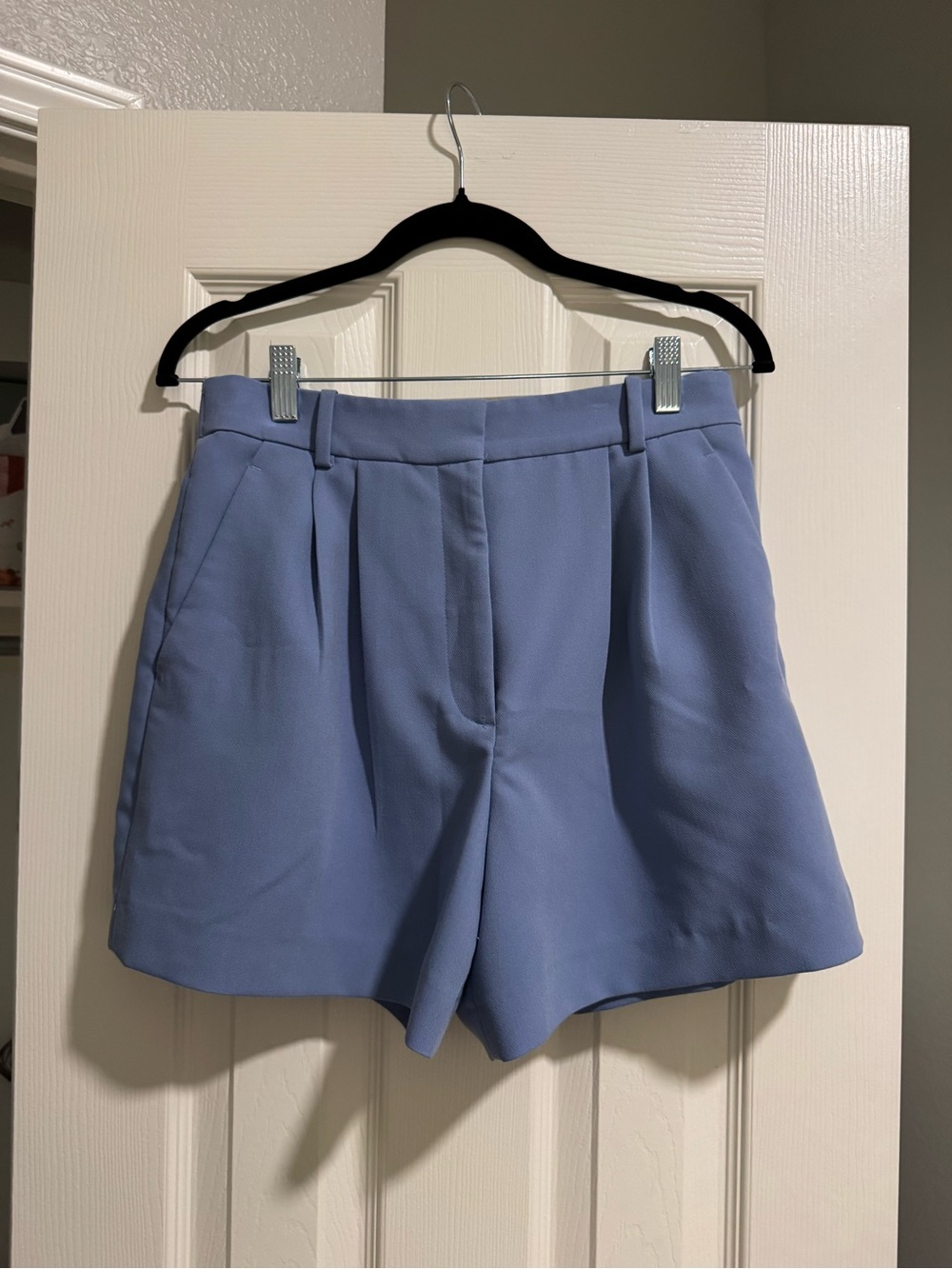 Women’s Abercrombie & Fitch Light Blue Tailored Shorts